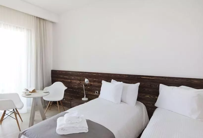 سوئیت اجرایی با چشم‌انداز دریا, Amphora Hotel & Suites