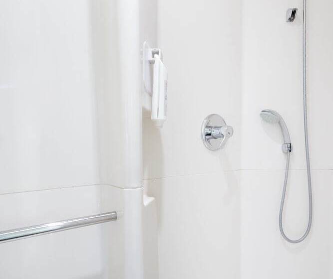 اتاق استاندارد سه نفره, Ibis Budget Paris Porte De Montmartre