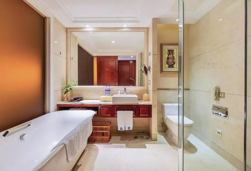キングサイズベッドのデラックスルーム, Wyndham Foshan Shunde