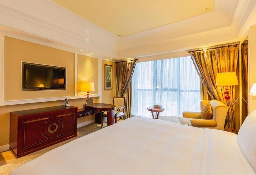 带大床的豪华间, Wyndham Foshan Shunde