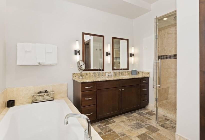 1침실 펜트하우스 아파트, Lumiere With Inspirato