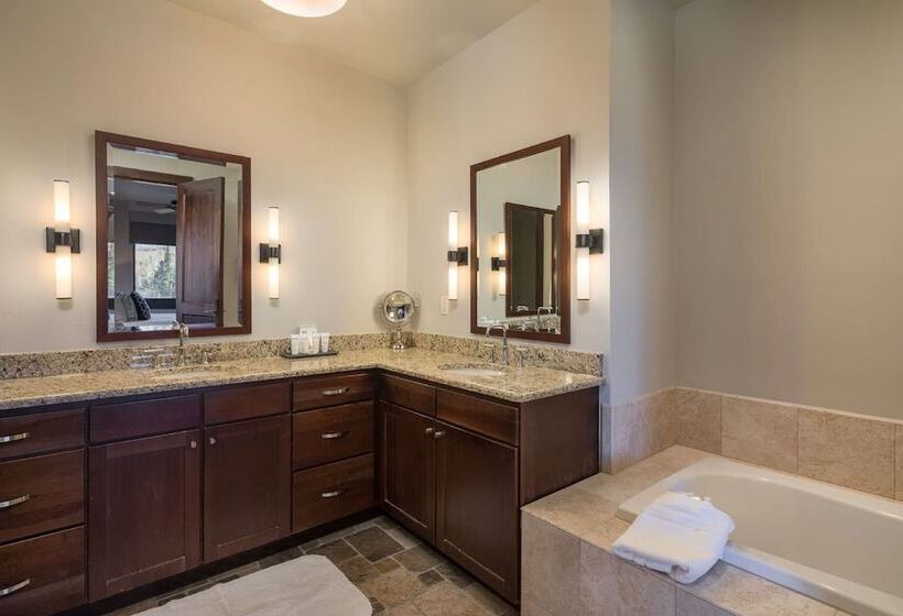 침실 4개 아파트, Lumiere With Inspirato