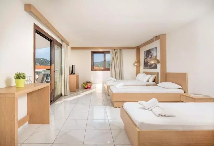 スーペリアールーム, Toroni Blue Sea Hotel & Spa