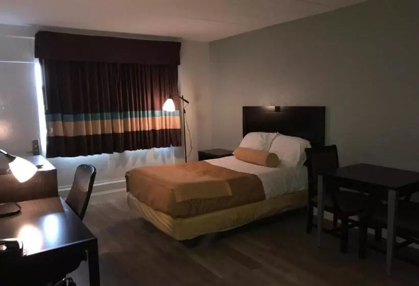 2ダブルベッドのスタンダードルーム, Belmont Inn & Suites Virginia Beach
