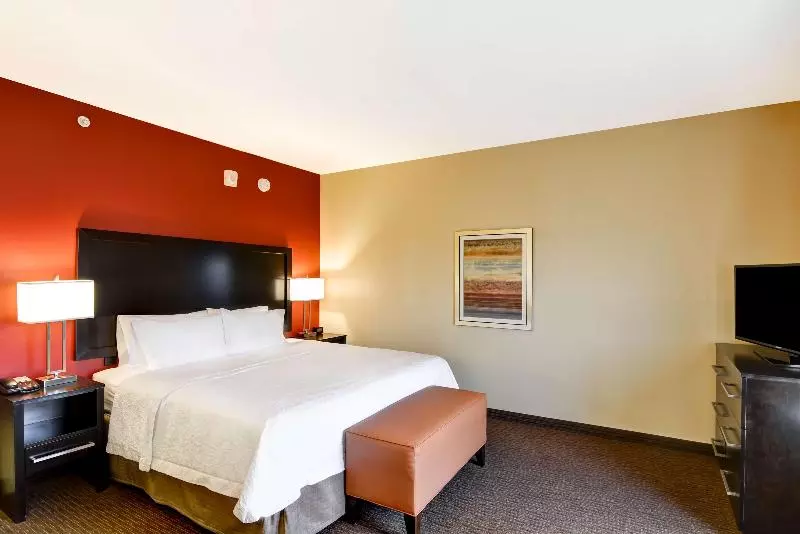 Standard-huone King-vuode, Hampton Inn & Suites Tampa Northwest/oldsmar