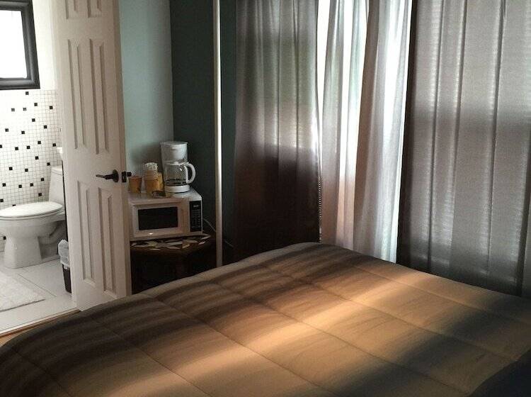 חדר סטנדרט, Jones Beach