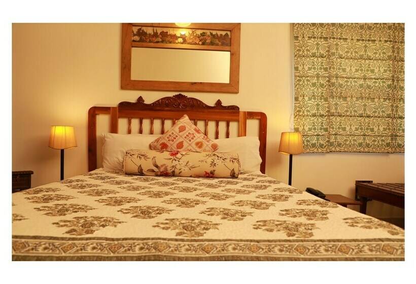 スイート, Kailrugji   A City Centre