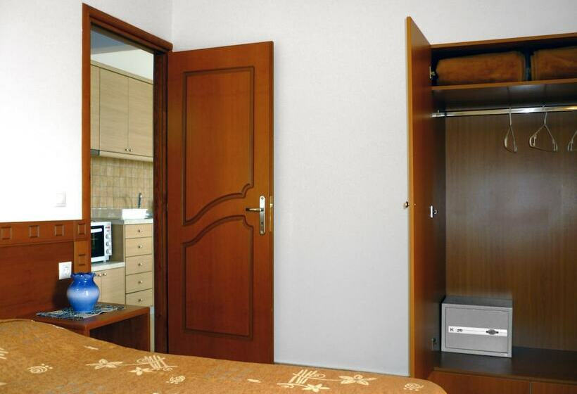 آپارتمان 1 خوابه با چشم‌انداز دریا, Nereides Apartments