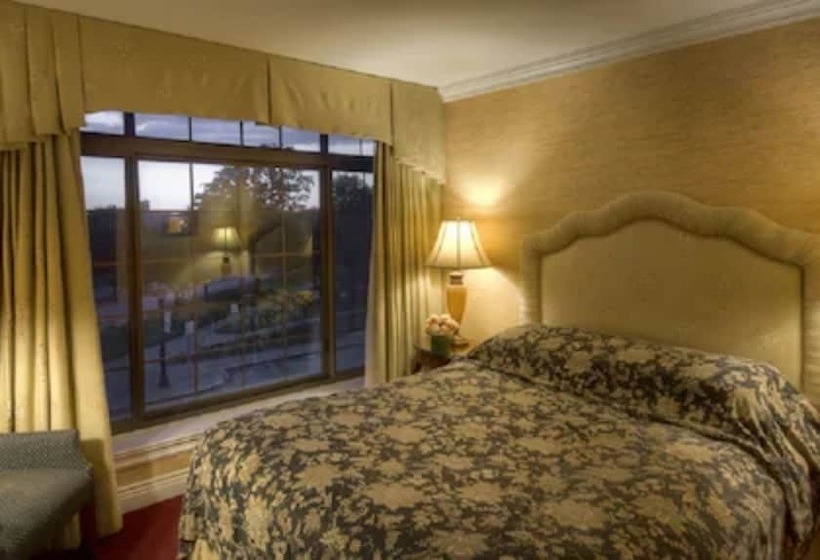 标准间, Red Coach Inn