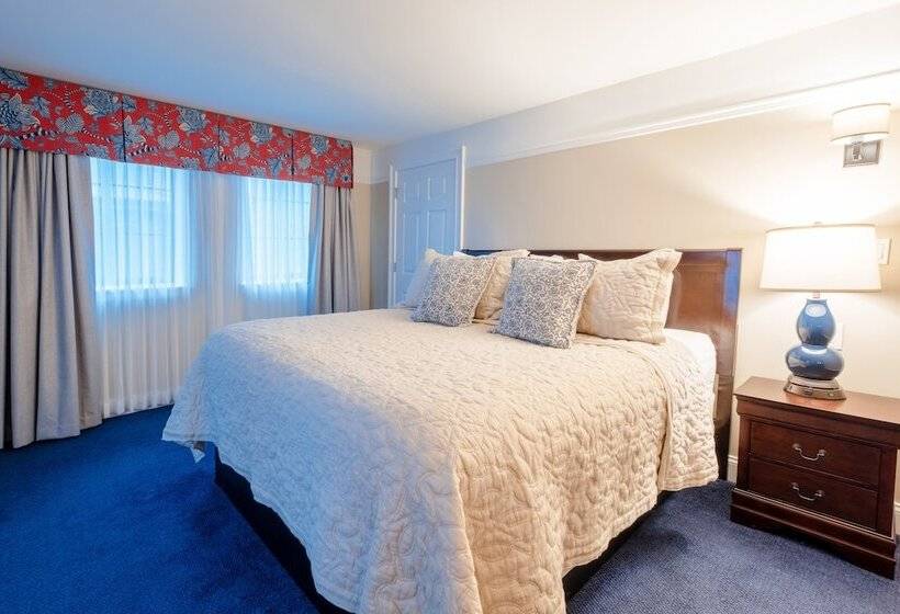 جناح غرفتين نوم, Red Coach Inn