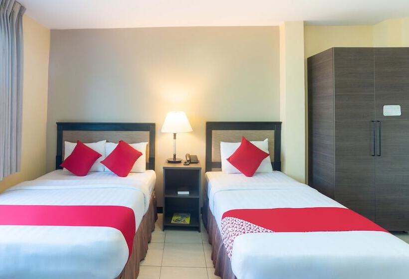 חדר סופריור, The Maxwell