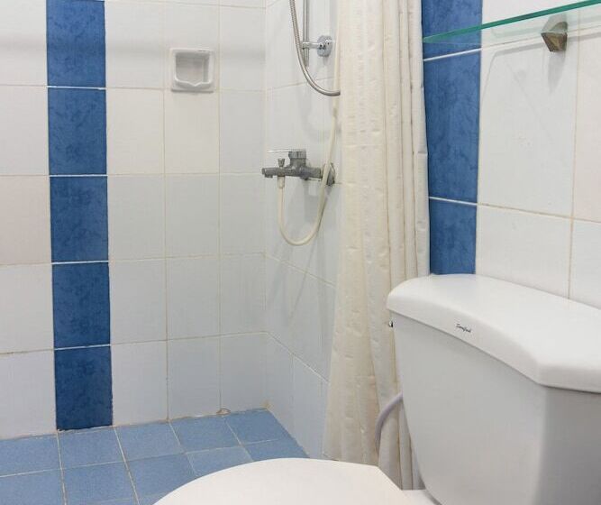 חדר סטנדרט יחיד, The Maxwell