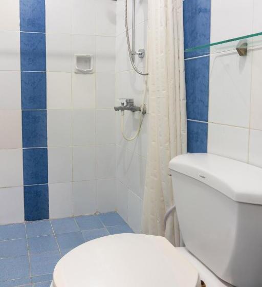 חדר משפתחתי סופריור, The Maxwell