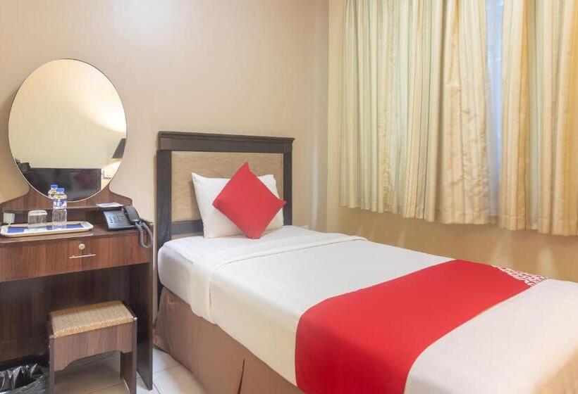 חדר סטנדרט יחיד, The Maxwell