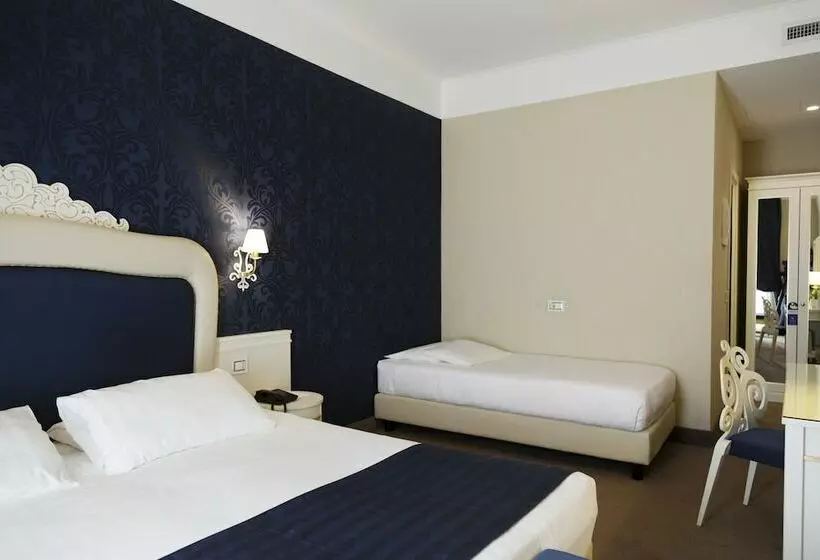 Standard Triple Room, Ih S Roma Dei Borgia