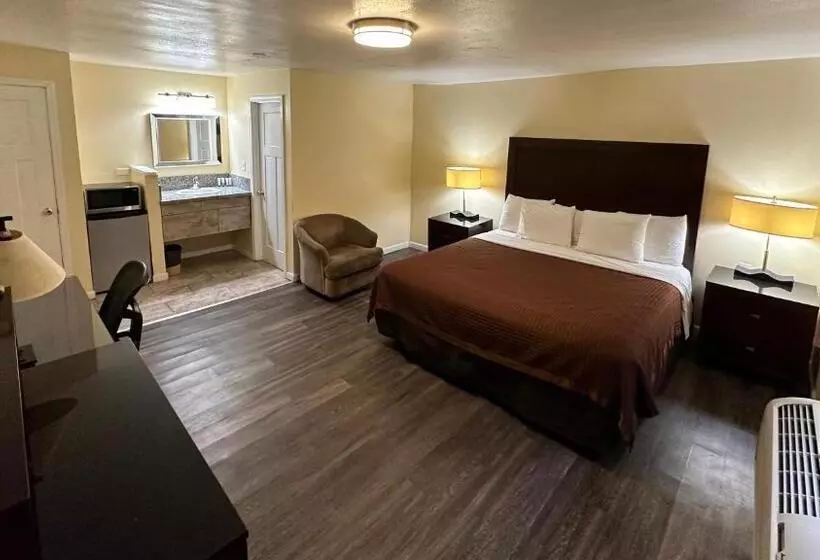 キングサイドベッドのスタンダードワンルーム, Relax Inn Of Medford