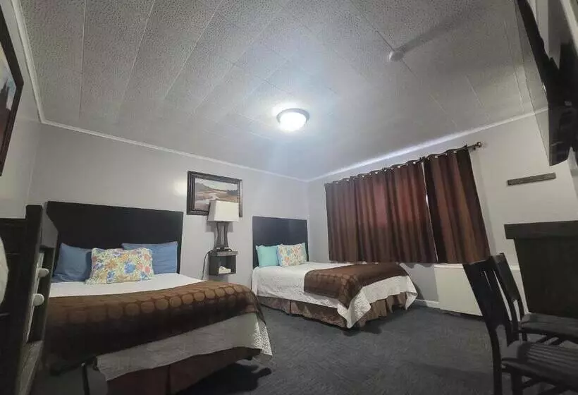 スーペリアールーム, Fiesta City Motel