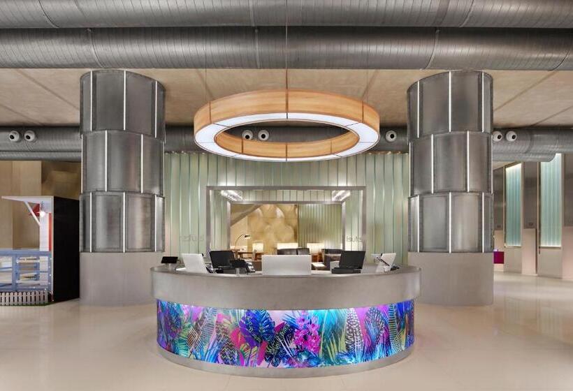اتاق استاندارد با تخت دو نفره بزرگ, Aloft Kuala Lumpur Sentral