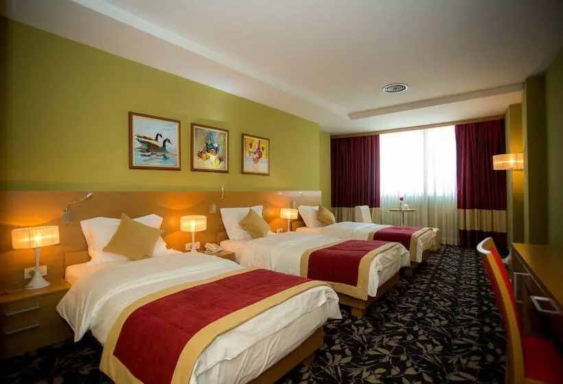 اتاق استاندارد سه نفره, Colosseo & Spa
