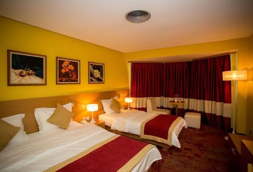 اتاق استاندارد سه نفره, Colosseo & Spa