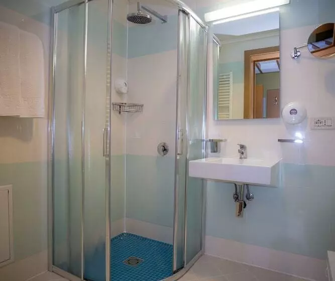 اتاق استاندارد یک نفره, Colosseo & Spa