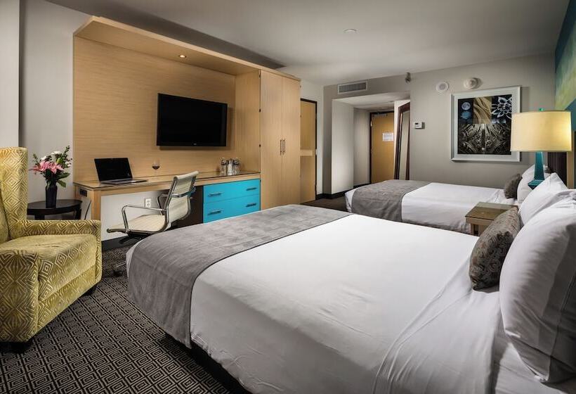 اتاق لوکس, Downtown Grand Hotel & Casino