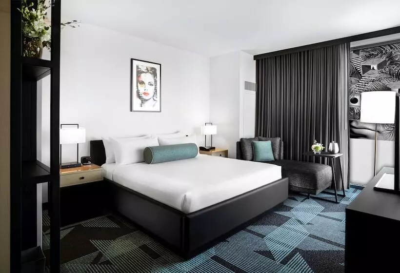 スーペリアールーム, Downtown Grand Hotel & Casino