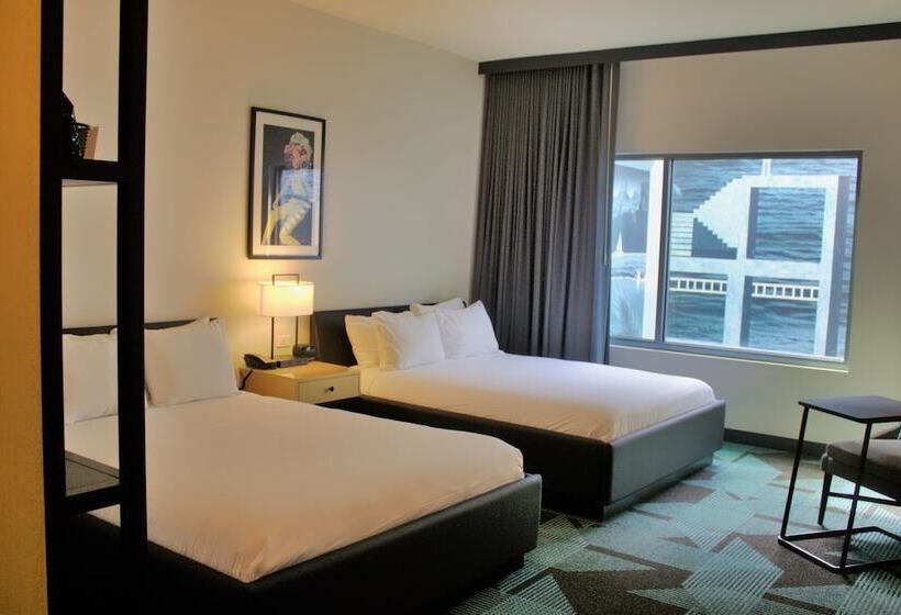 豪华房间, Downtown Grand Hotel & Casino