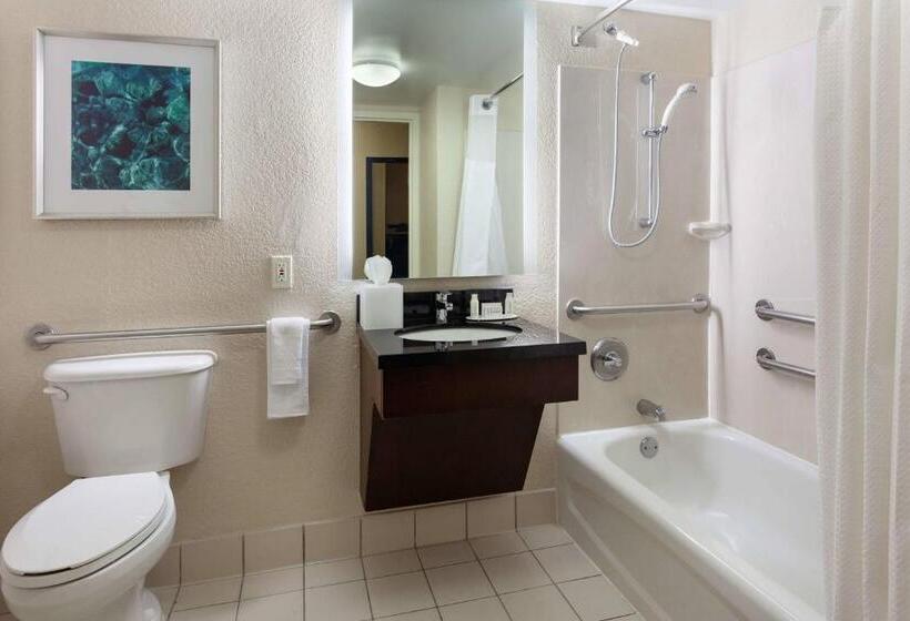 Номер Стандарт 2 Двуспальные Кровати, Fairfield Inn & Suites By Marriott Orlando Lake Buena Vista In The Marriott Village
