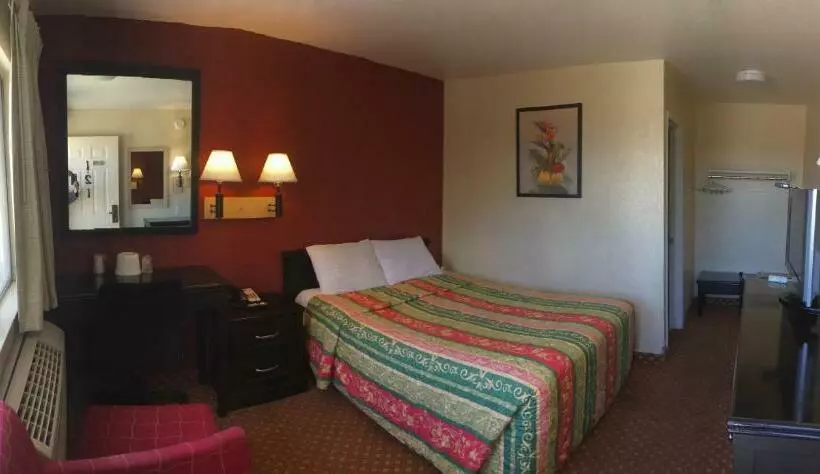 スタンダードルーム, Hilltop Inn & Suites