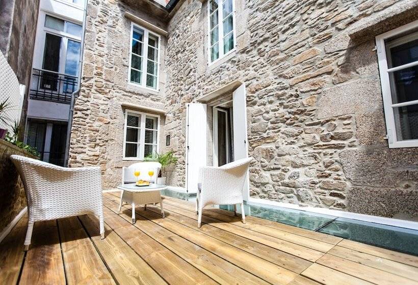 Люкс Superior, Montenegro Compostela