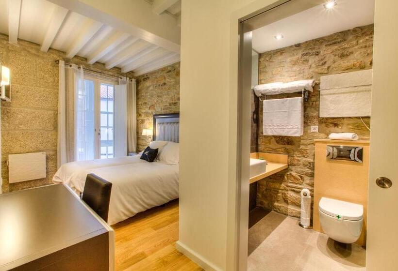 Номер Стандарт, Montenegro Compostela