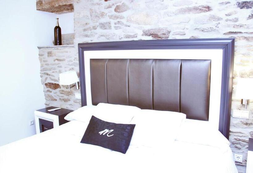 Семейный Номер, Montenegro Compostela