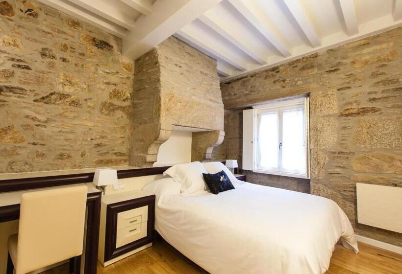 Номер Стандарт, Montenegro Compostela