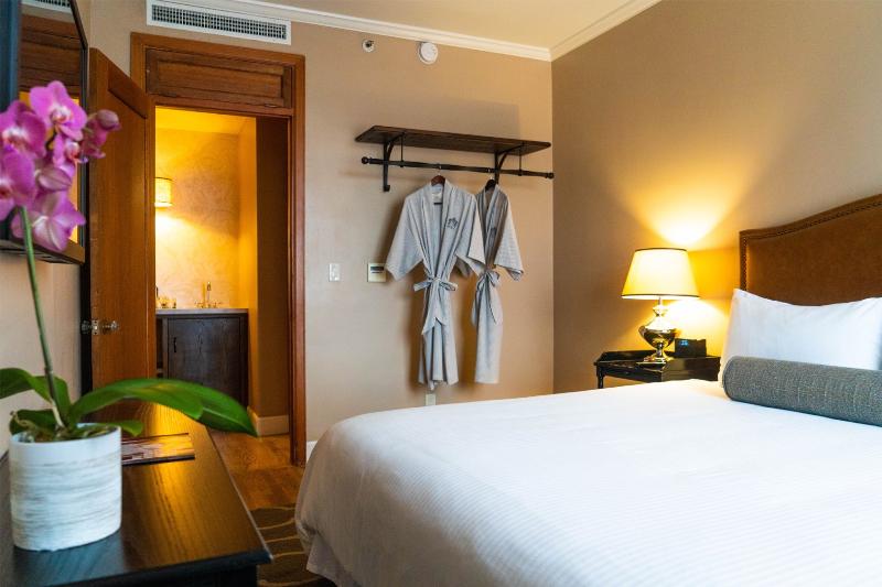 سوئیت با تخت بزرگ, Normandie