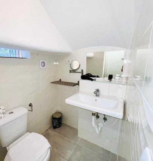 トリプルクラシックルーム, Pisa