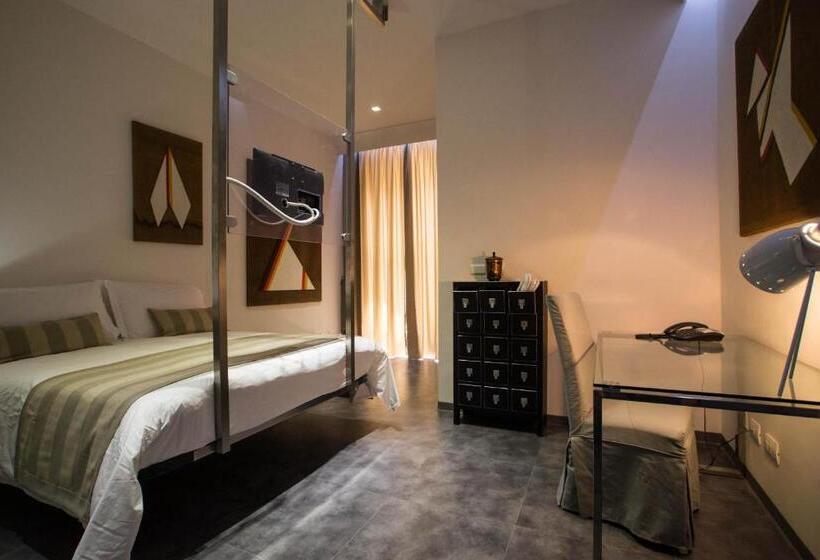 اتاق لوکس سه تخته, Santa Brigida