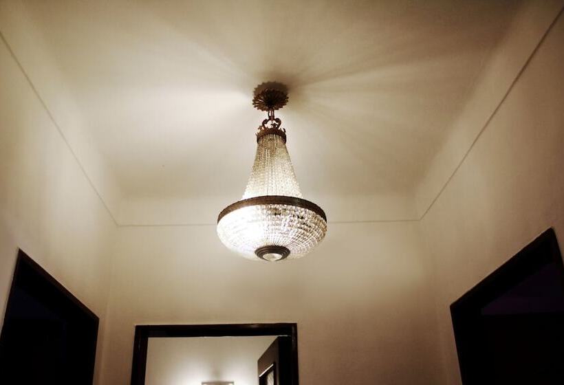 اتاق استاندارد با سرویس بهداشتی مشترک, Play Hostel Soho