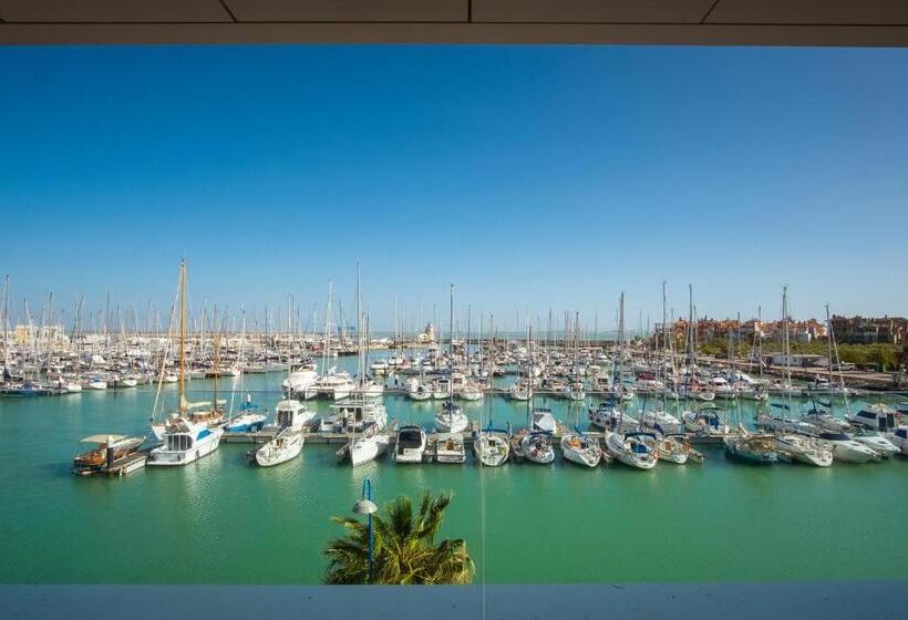 شقة 3 غرف, Suites Puerto Sherry