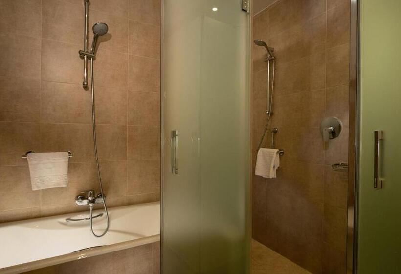 شقة غرفتين, Suites Puerto Sherry