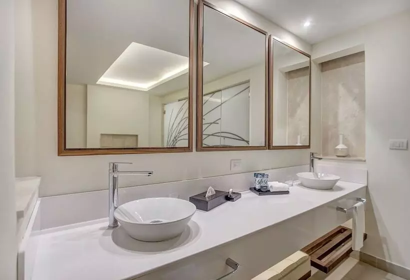 2 Bedroom Deluxe Apartment Sea View, Royalton Negril, An Autograph Collection All Inclusive Resort