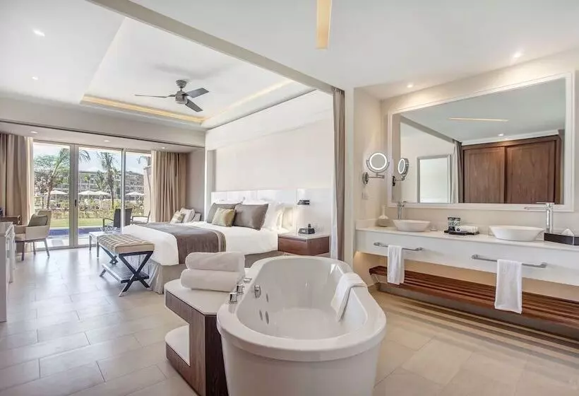 سوییت جونیور لوکس, Royalton Negril, An Autograph Collection All Inclusive Resort