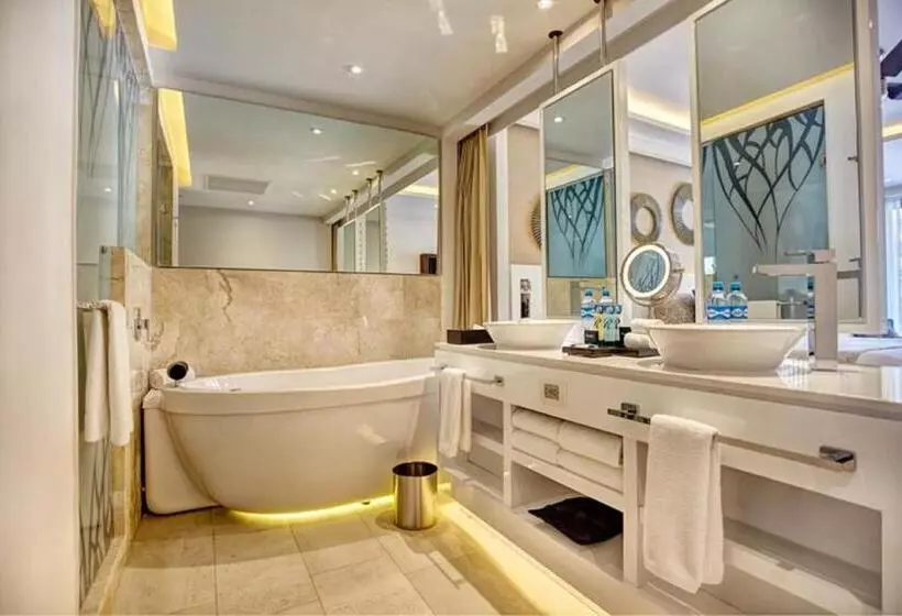 سوییت جونیور لوکس, Royalton Negril, An Autograph Collection All Inclusive Resort