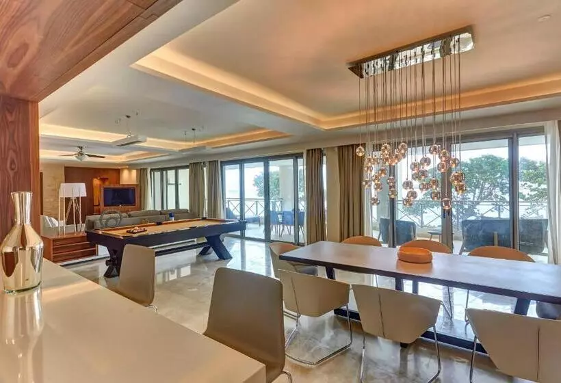 سوئیت دلوکس 3 خوابه, Royalton Negril, An Autograph Collection All Inclusive Resort