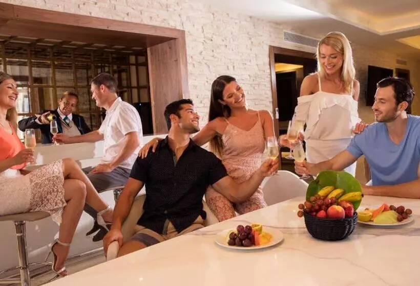 اتاق 4 خوابه, Royalton Negril, An Autograph Collection All Inclusive Resort