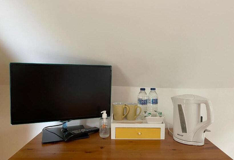 غرفة قياسية ثلاثية, The Plough Inn Boddington