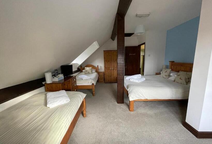 غرفة عائلية, The Plough Inn Boddington