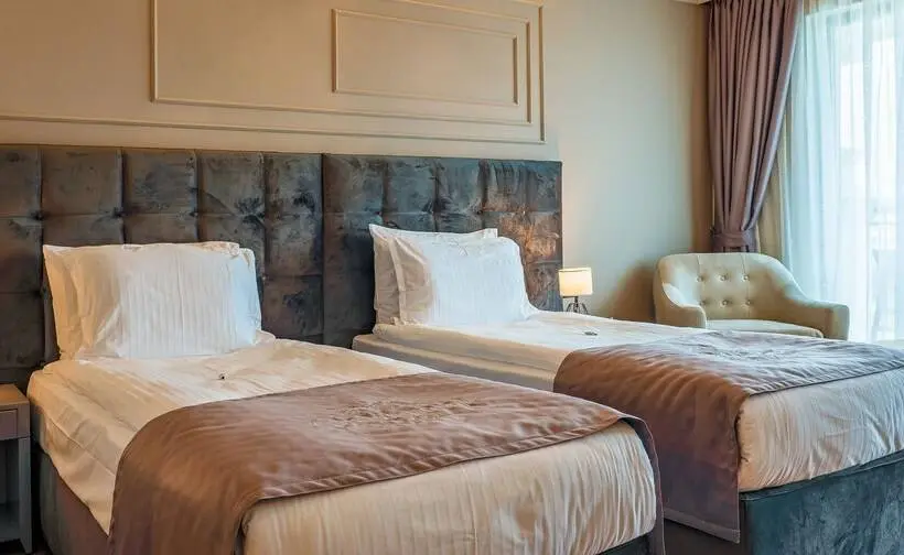 パークビューのデラックスルーム, Casa Di Fiore Spa And Medical Hotel, Mineral Pools & Private Beach