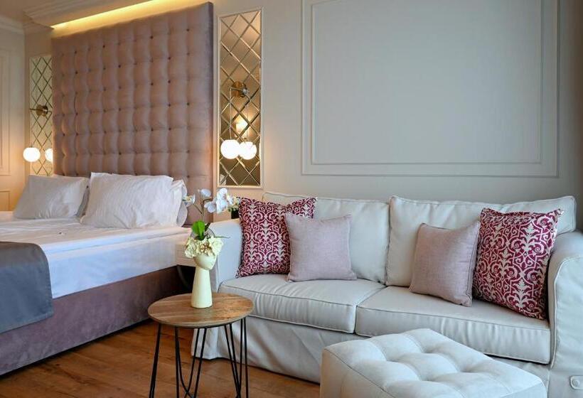 디럭스 룸 측면 바다 전망, Casa Di Fiore Spa And Medical Hotel, Mineral Pools & Private Beach