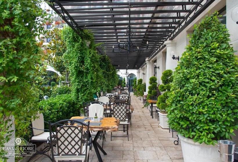 디럭스룸 공원 전망, Casa Di Fiore Spa And Medical Hotel, Mineral Pools & Private Beach